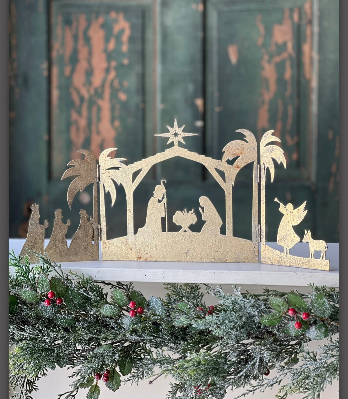 Nativity Mantle Scene 19” Gilded Metal Folding Christmas Nativity Decor Holiday