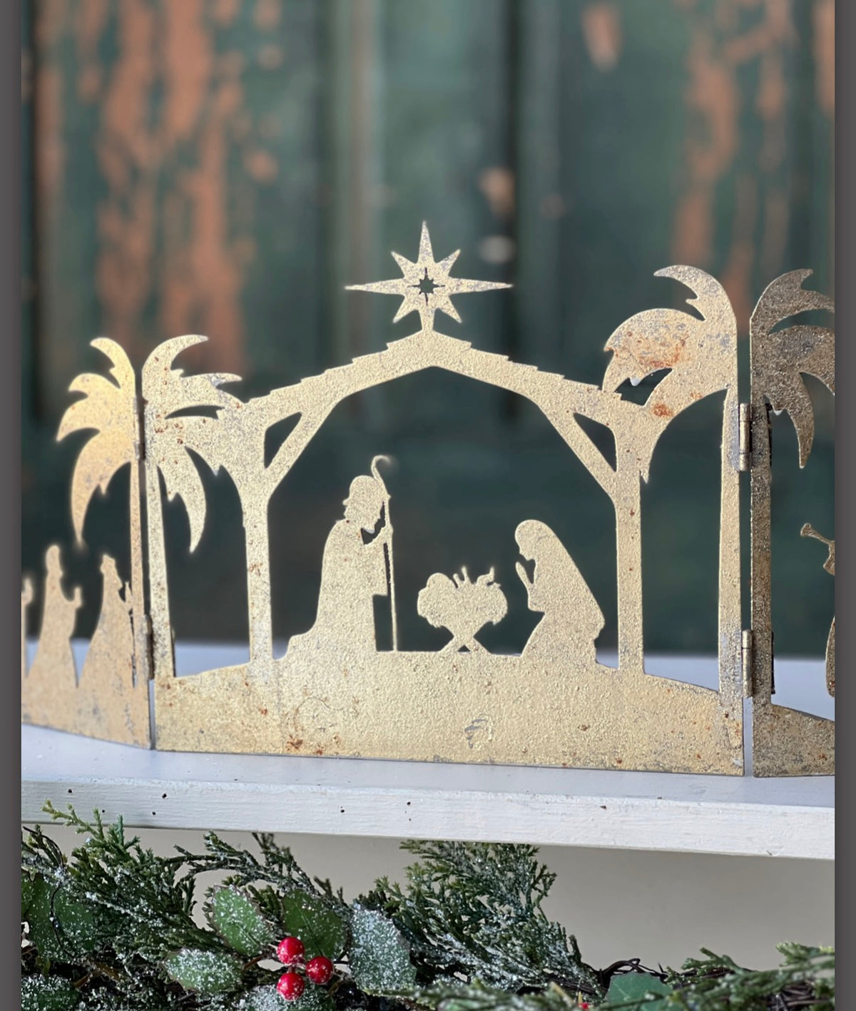 Nativity Mantle Scene 19” Gilded Metal Folding Christmas Nativity Decor Holiday