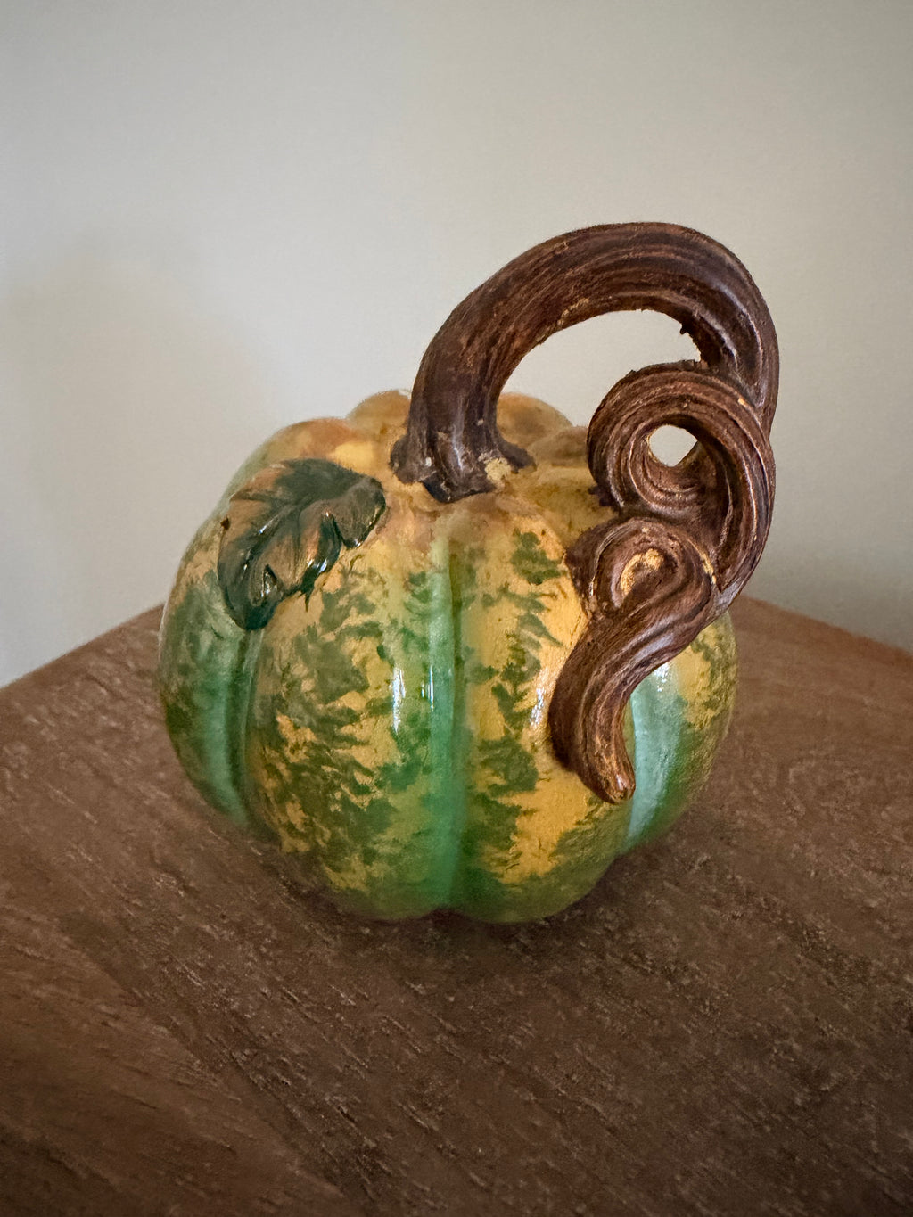Resin Curled Vine Pumpkin 4.5” Glazed Rustic Autumn Thanksgiving Tabletop Decor Farmhouse Harvest