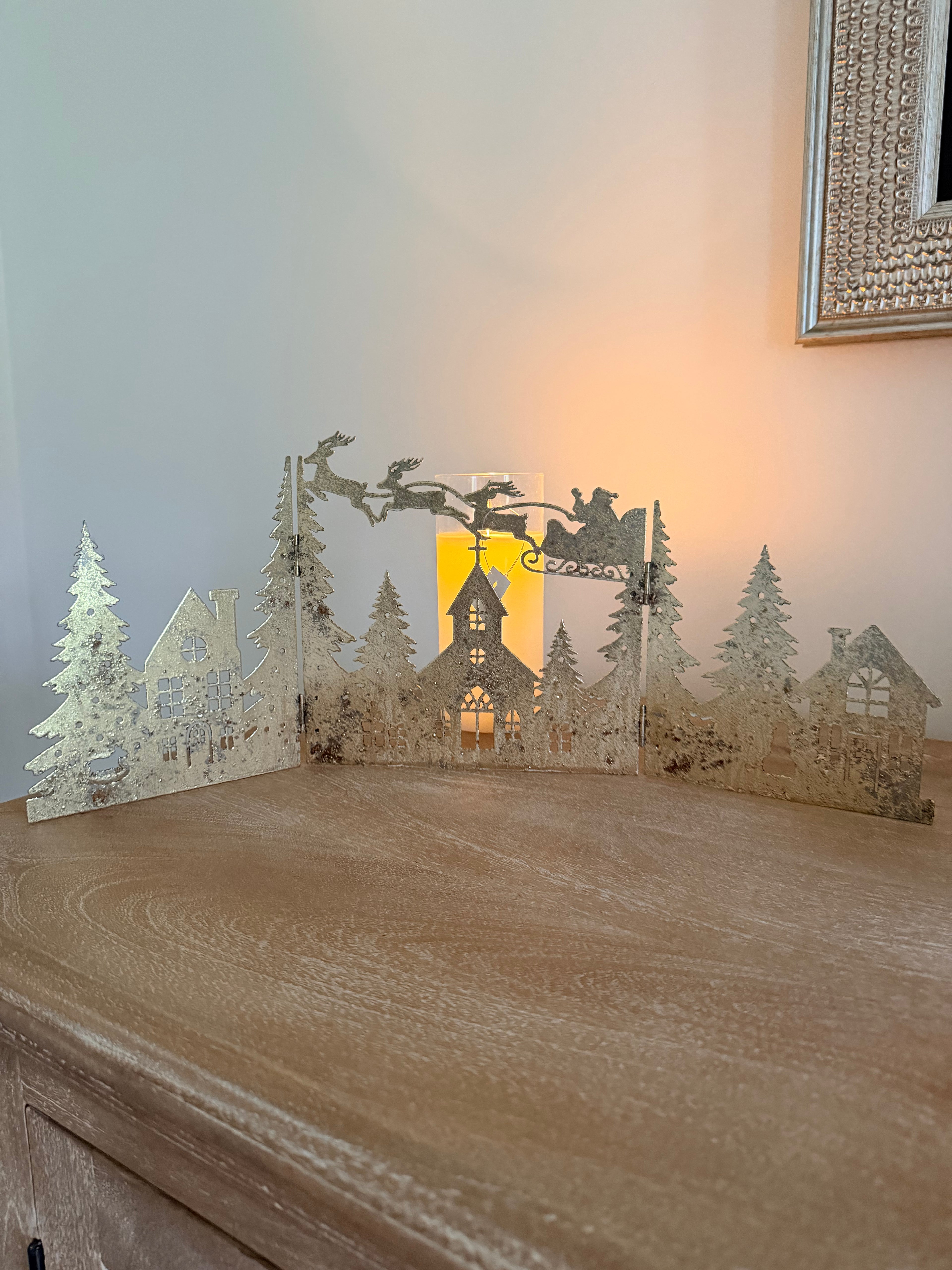Santa’s Sleigh Village Mantle Scene 20” Gilded Metal Folding Christmas Village Holiday