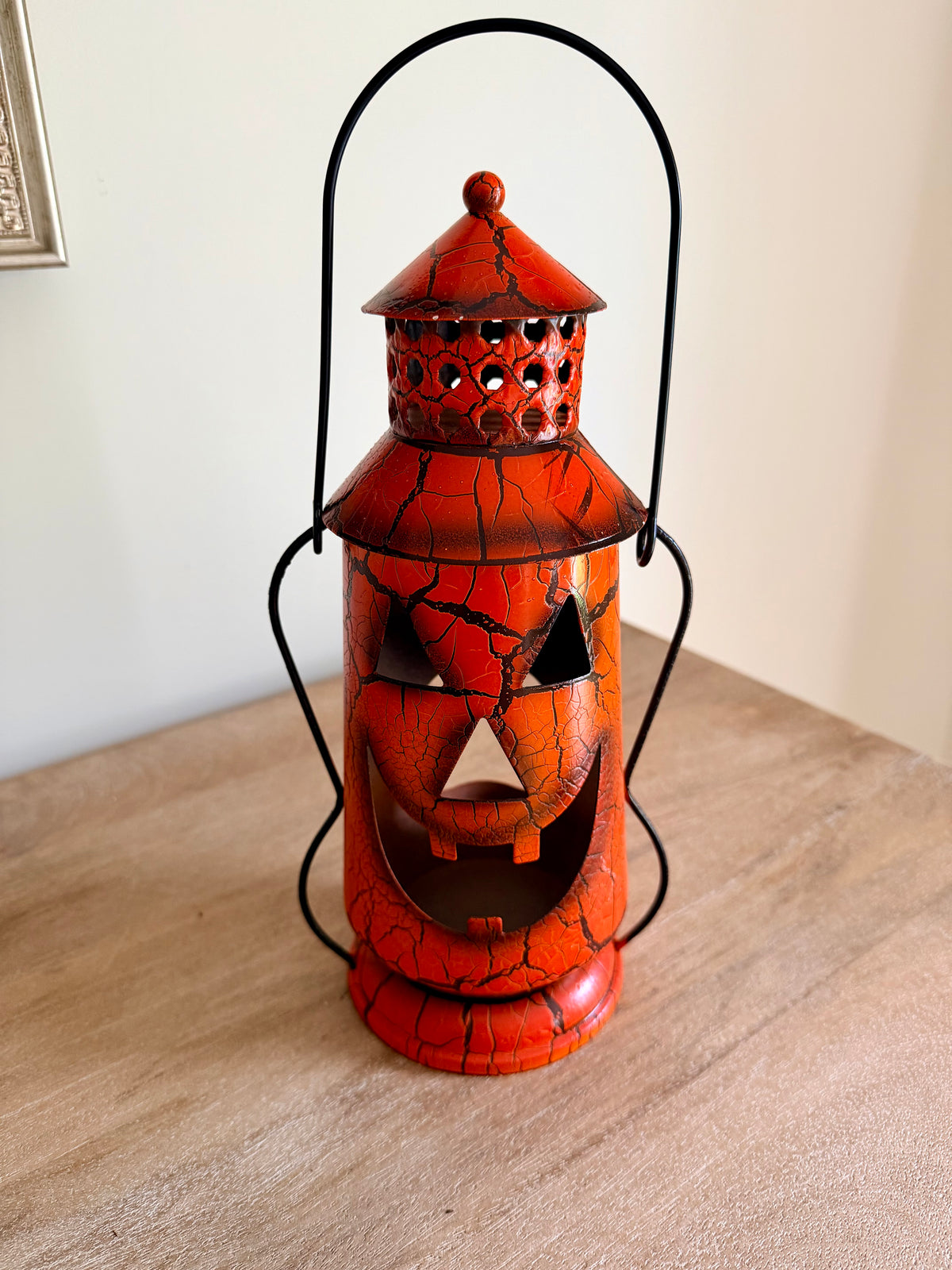 Vintage Style 11” Tall Halloween Pumpkin Jack O Lantern Rustic Metal Hanging